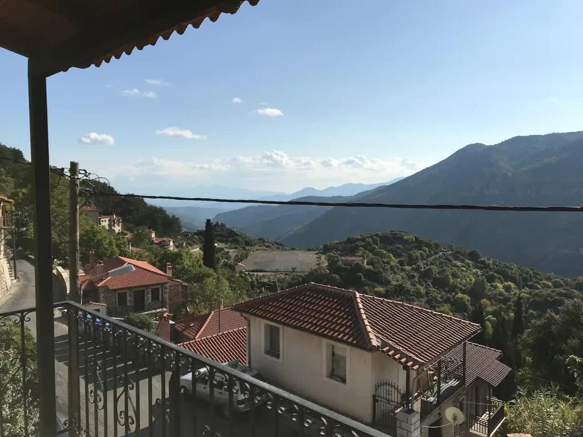 Apartamento Sophia'S Stone House Dimitsana Exterior foto