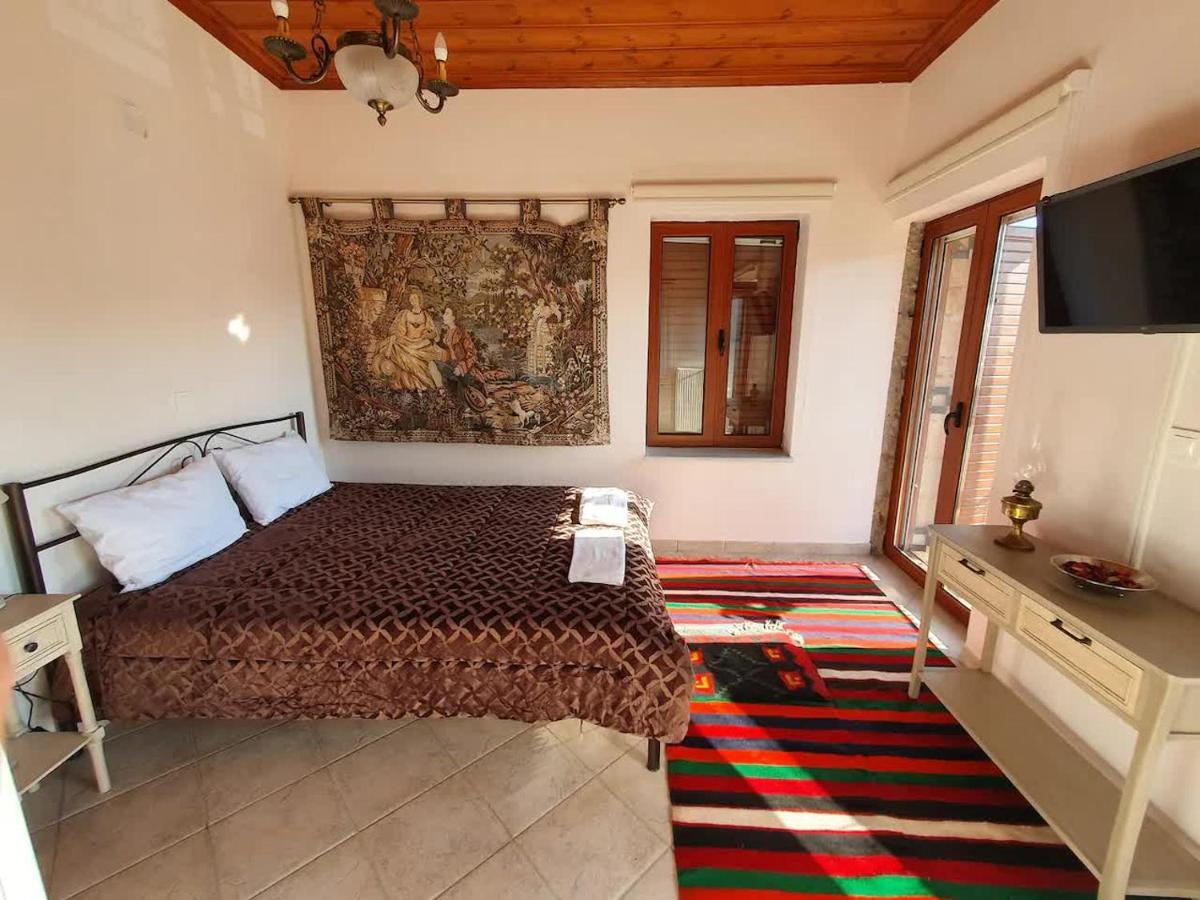 Apartamento Sophia'S Stone House Dimitsana Exterior foto